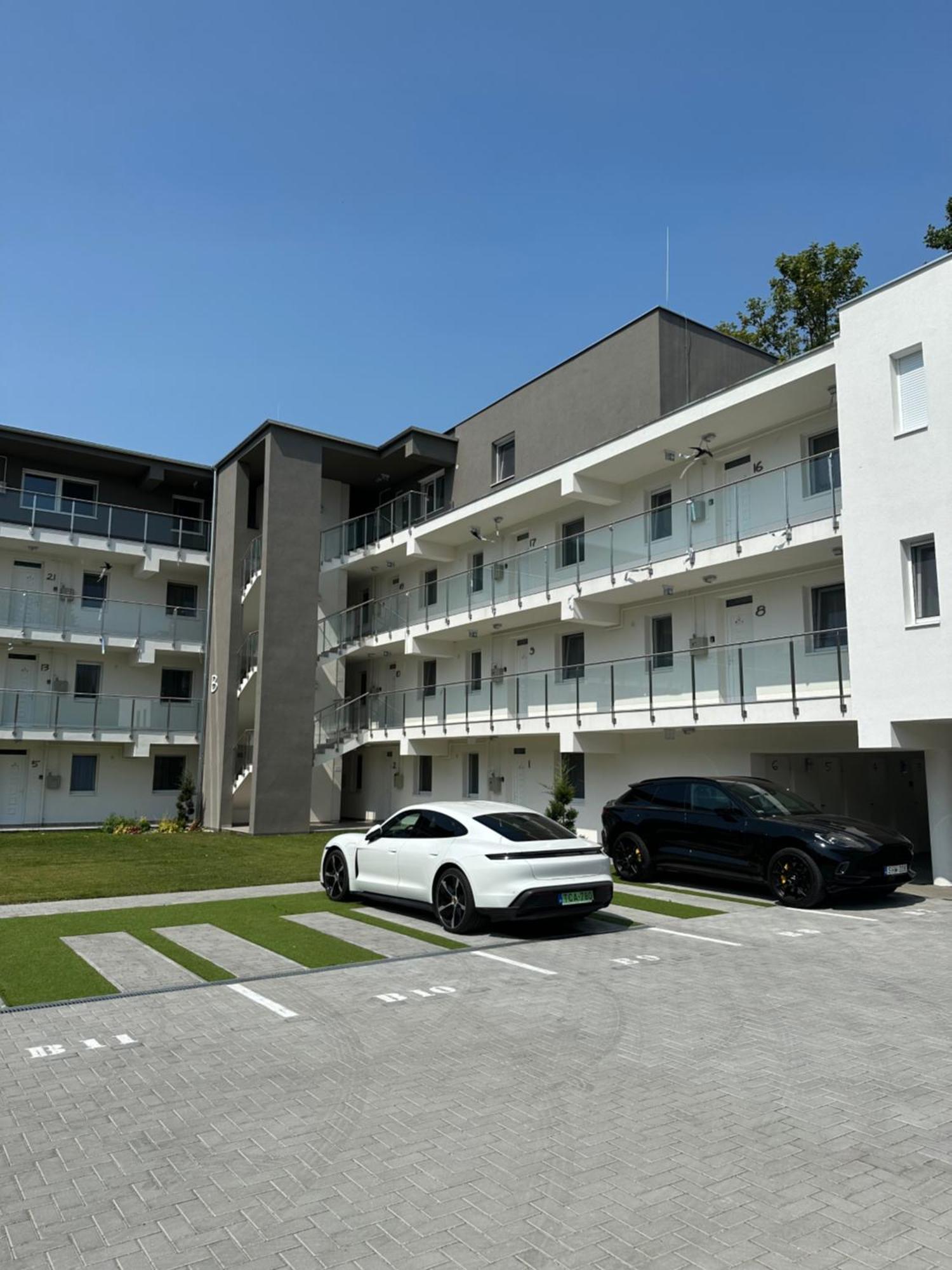 Sunshine Homes Замарди Экстерьер фото